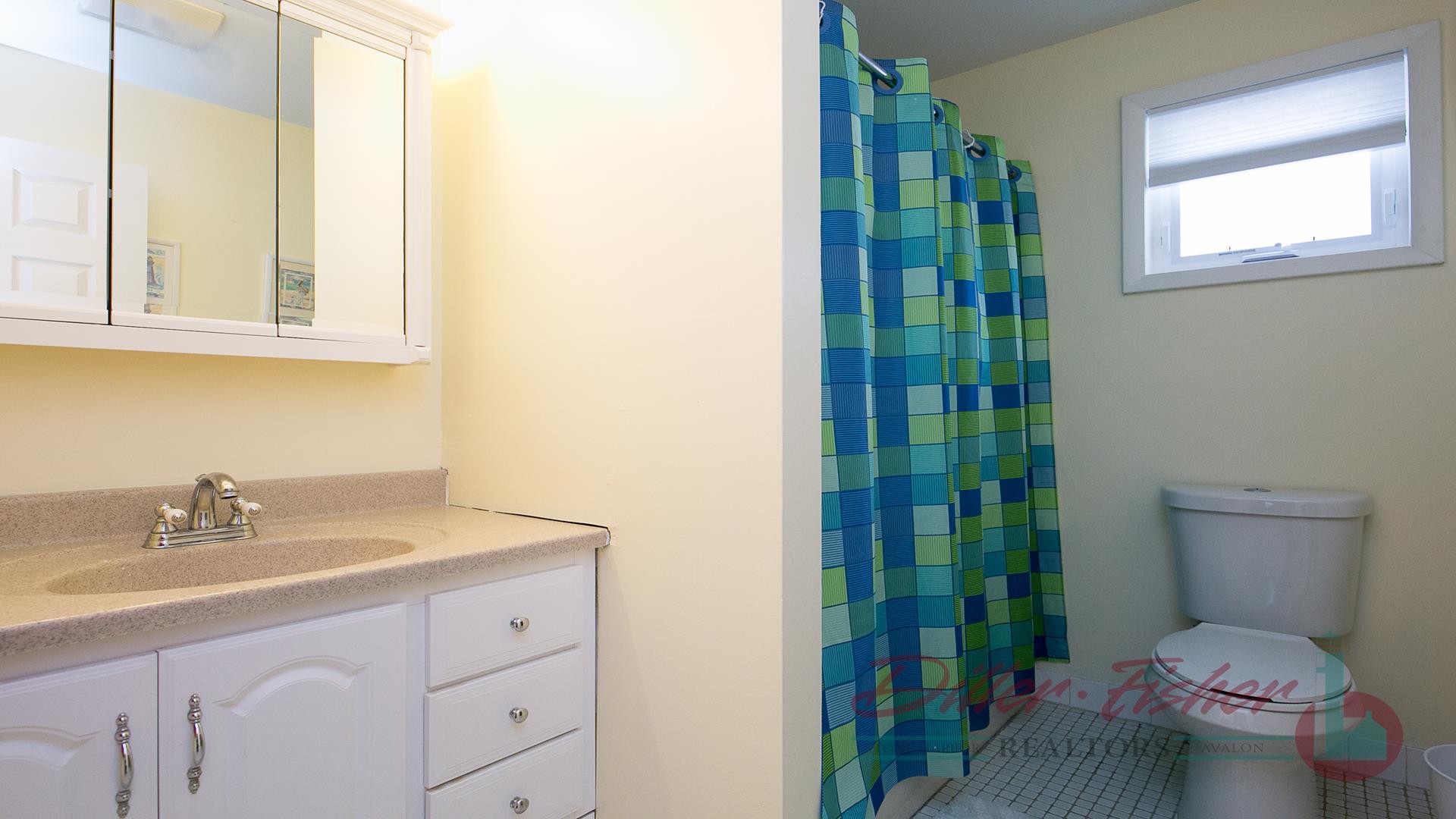 150 96th Street, Stone Harbor (Mid-Island)