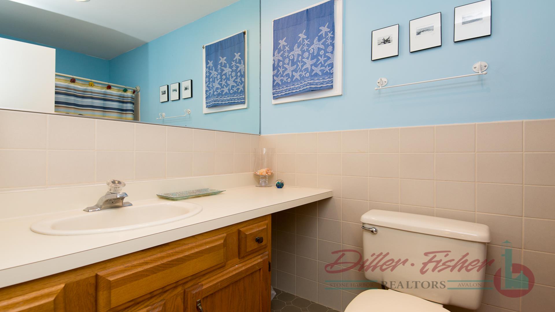 250 106th Street, Stone Harbor (Mid-Island)