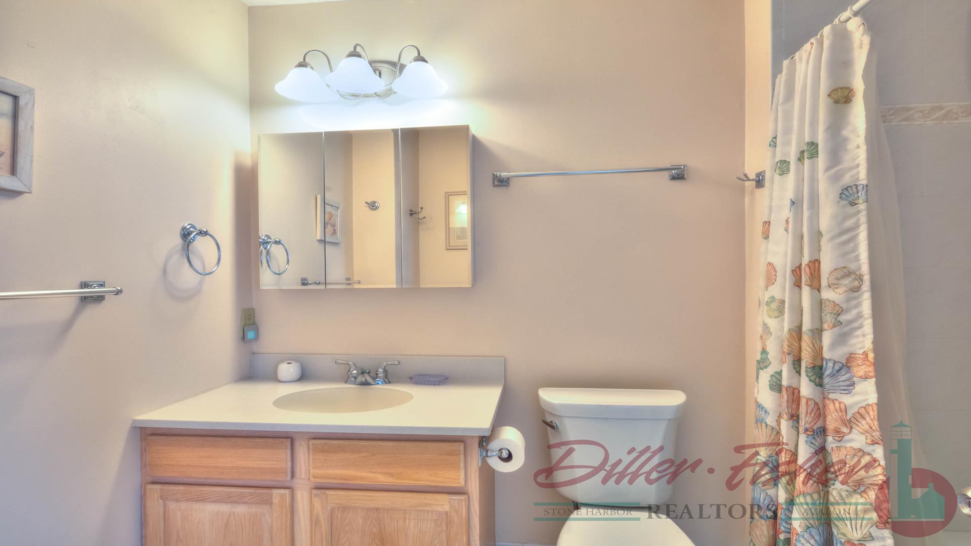 9717 Second Avenue, Stone Harbor (Mid-Island)