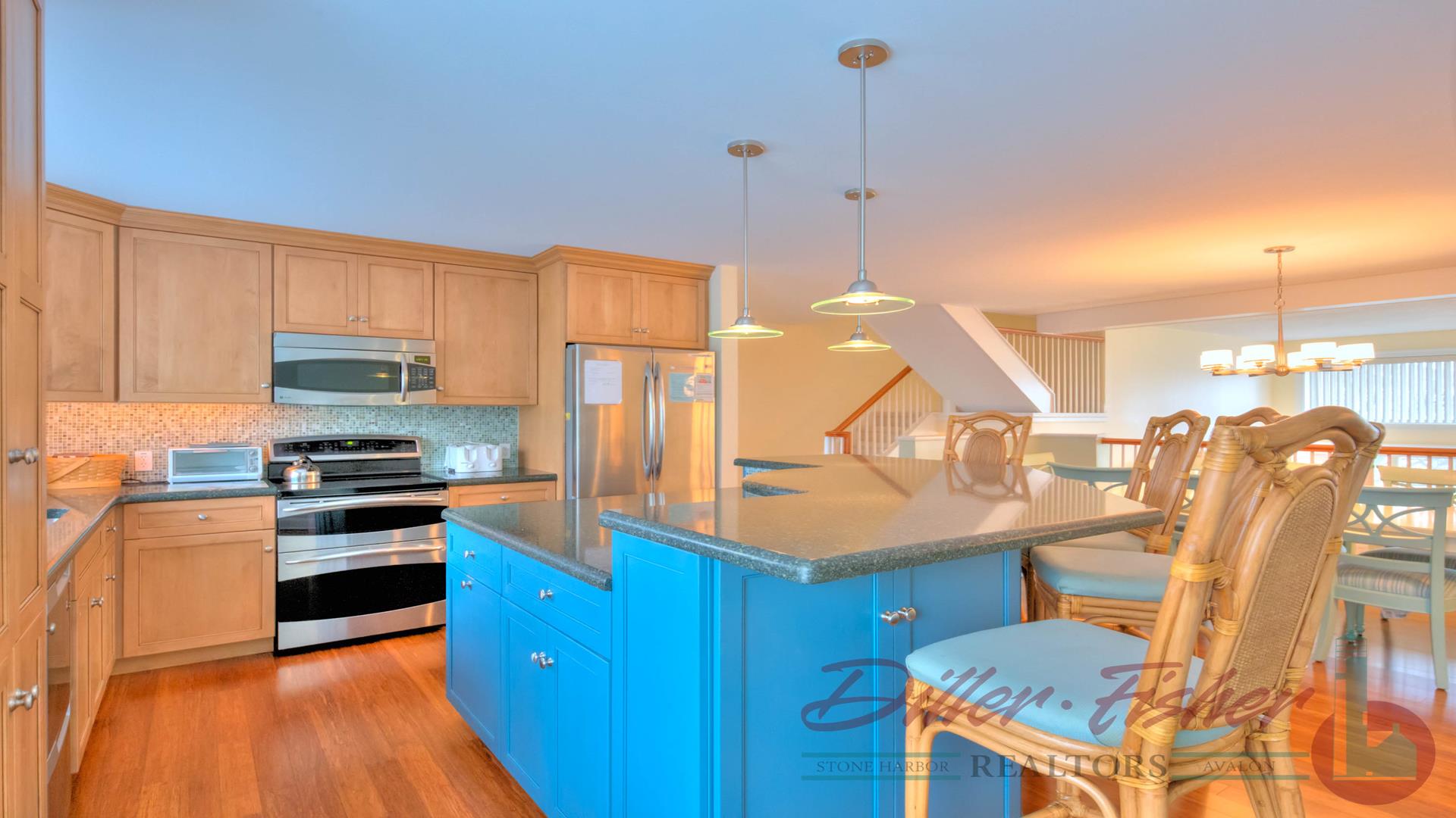 9717 Second Avenue, Stone Harbor (Mid-Island)