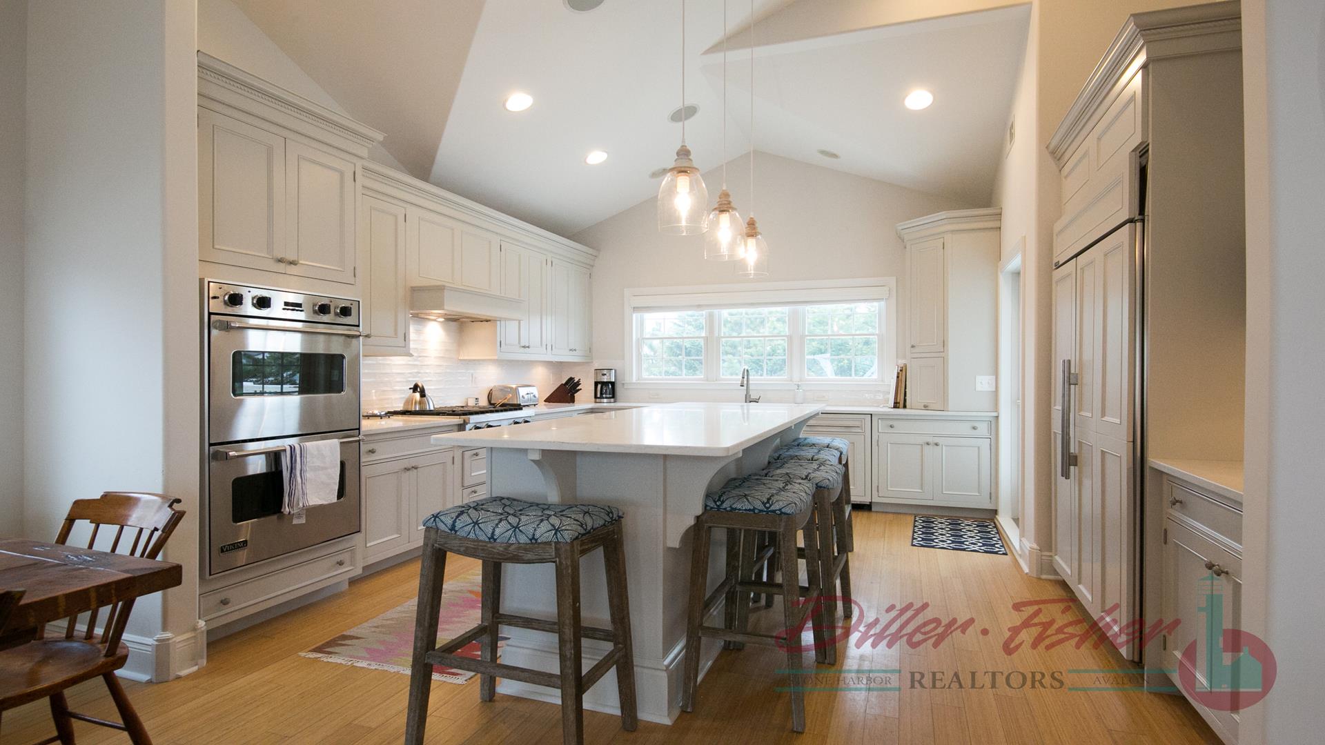 11015 First Avenue, Stone Harbor (Mid-Island)