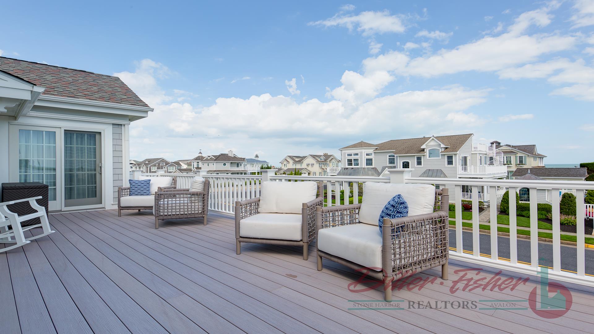 11015 First Avenue, Stone Harbor (Mid-Island)