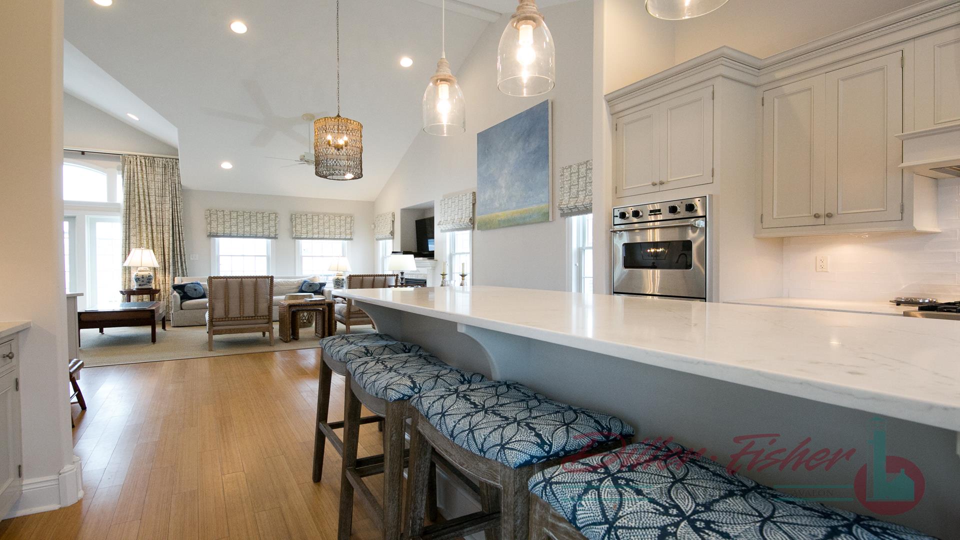 11015 First Avenue, Stone Harbor (Mid-Island)