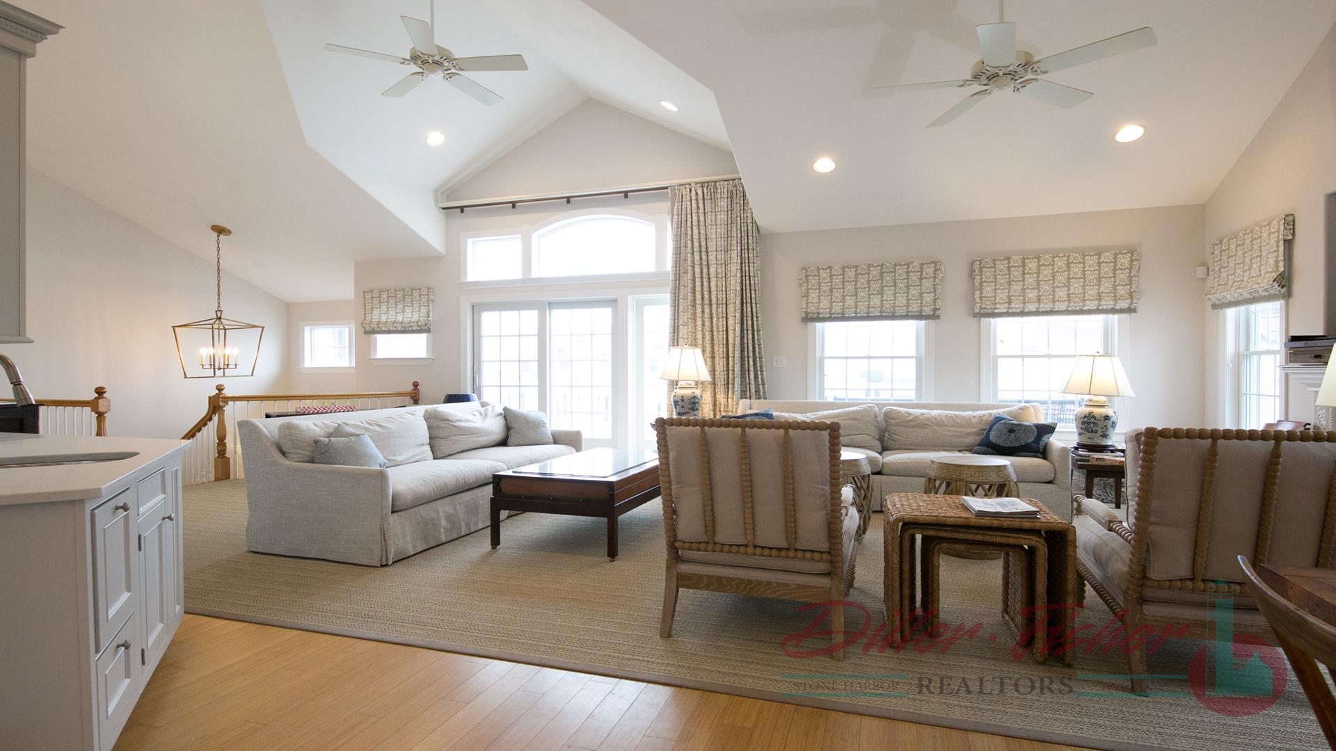 11015 First Avenue, Stone Harbor (Mid-Island)