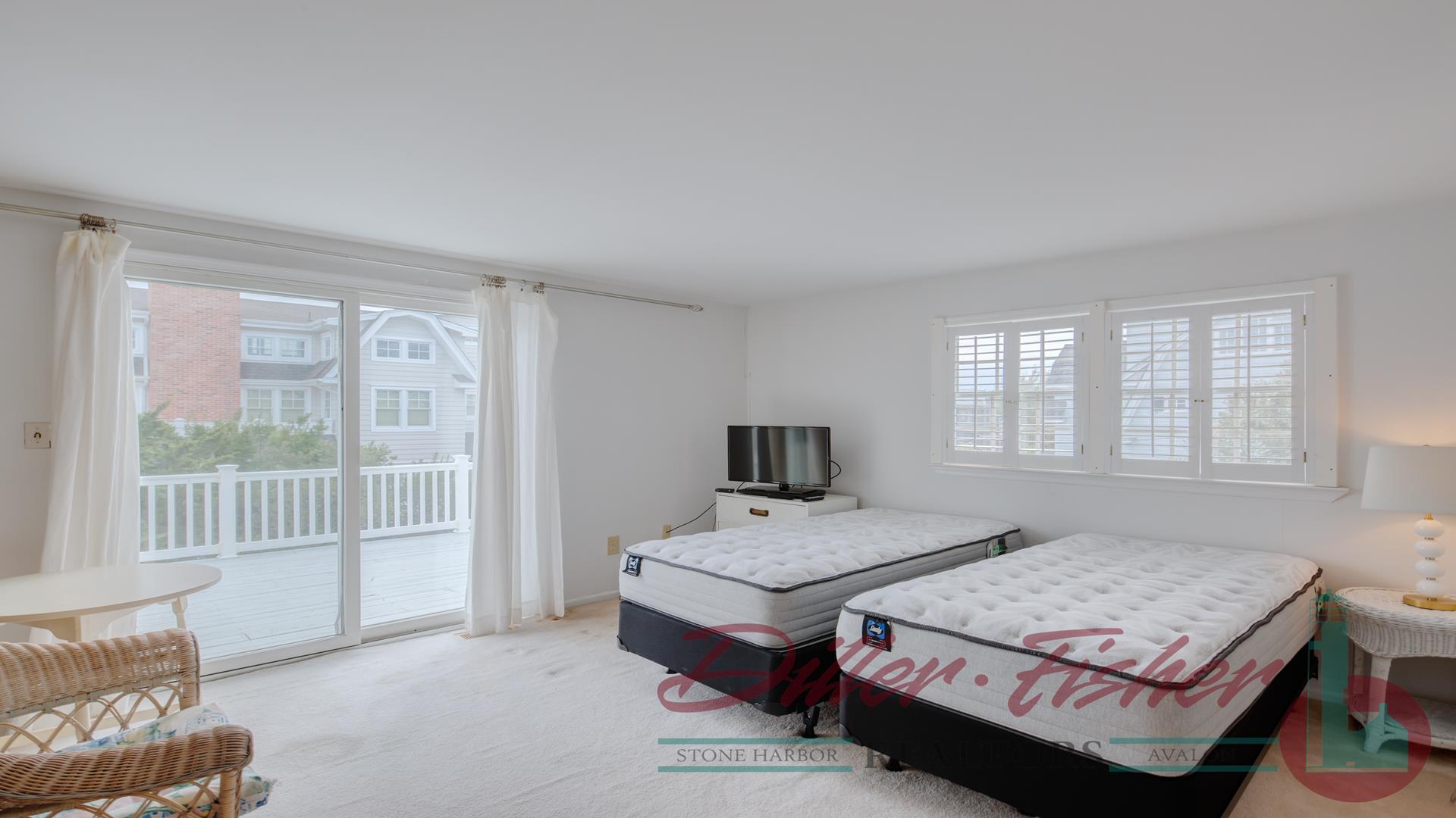 294 62nd Street, Avalon (Mid-Island)