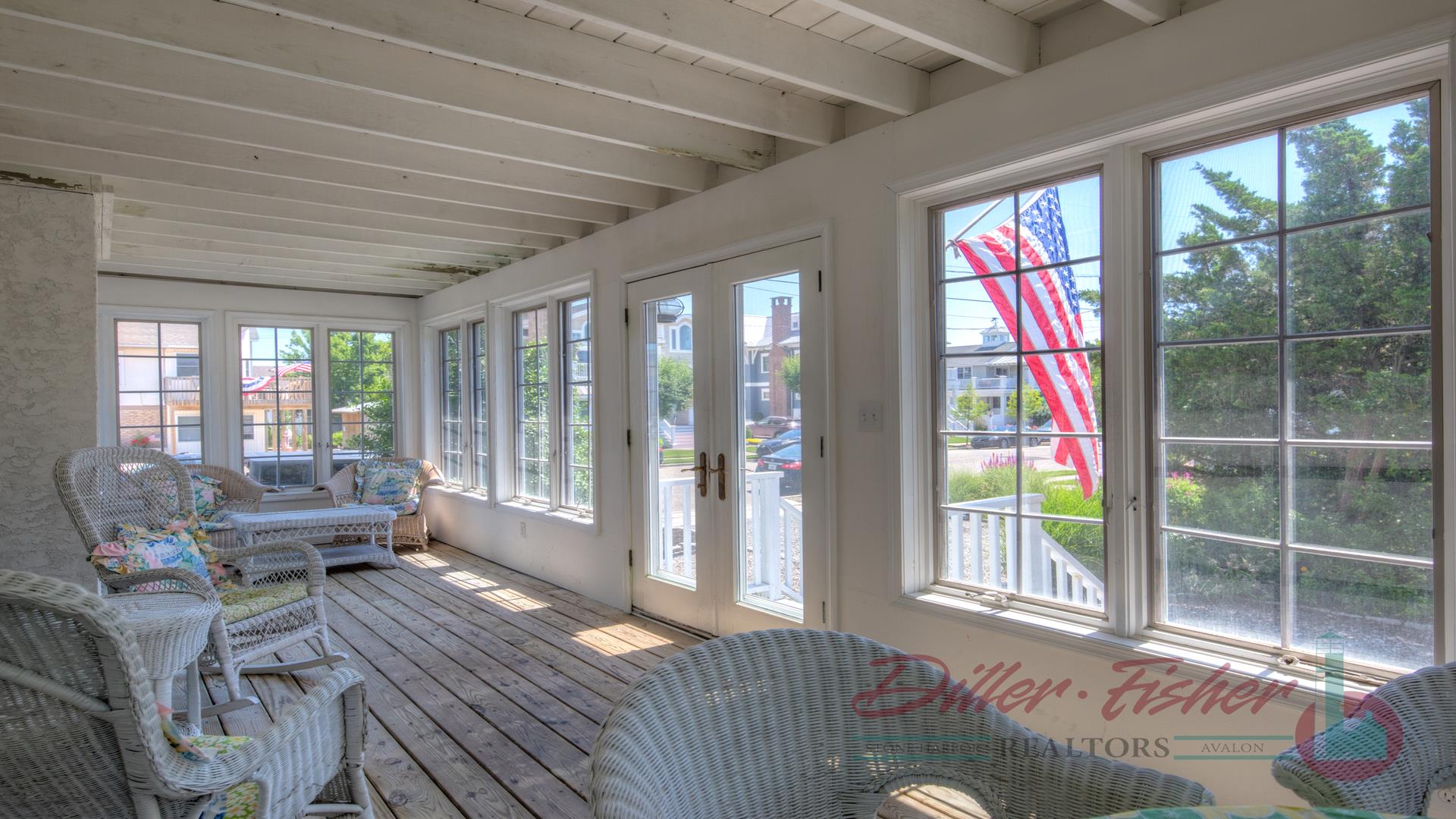 294 62nd Street, Avalon (Mid-Island)