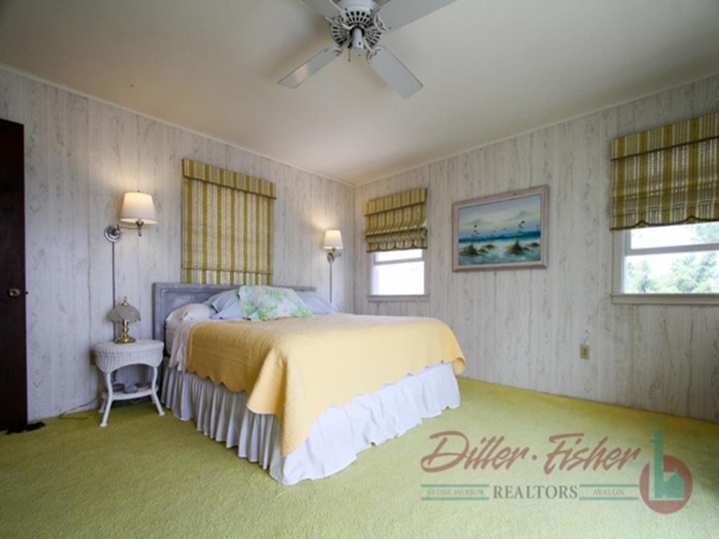 220 88th Street, Stone Harbor (Mid-Island)
