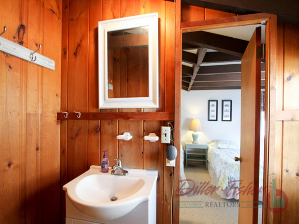 220 88th Street, Stone Harbor (Mid-Island)