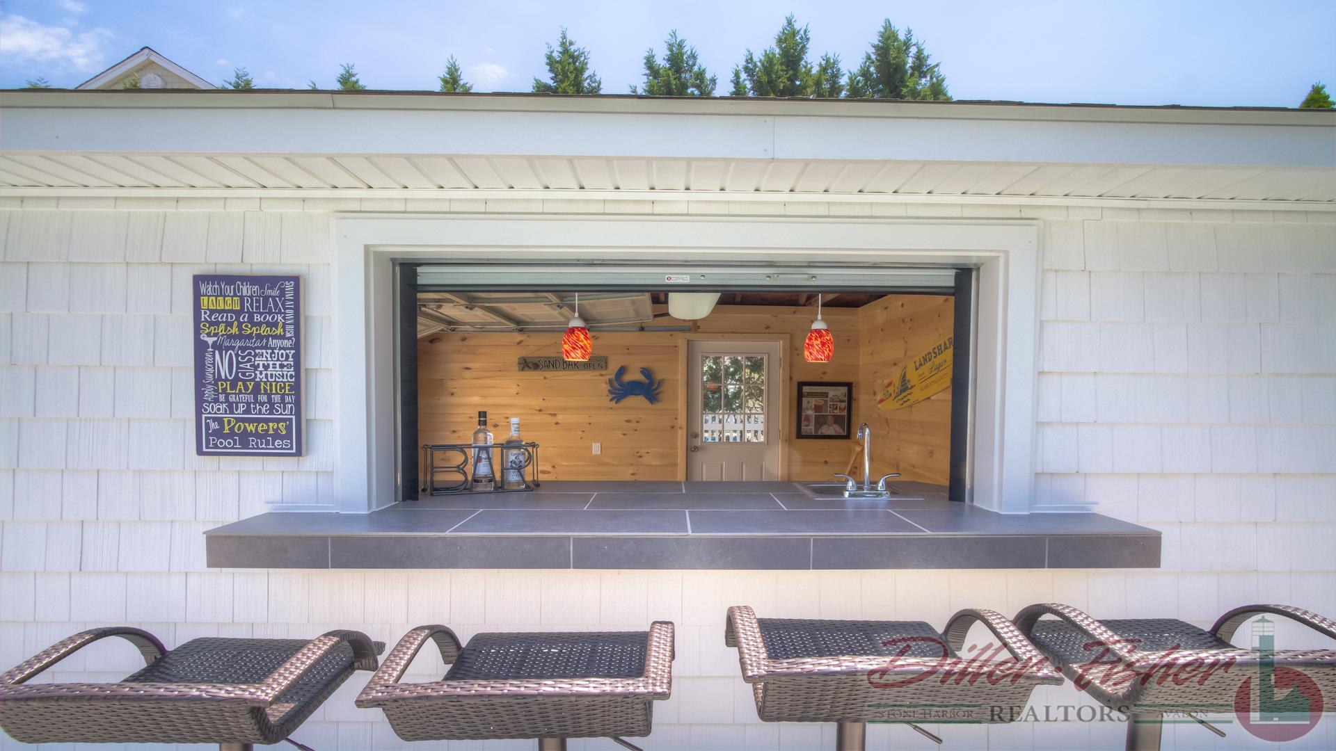 283 89th Street, Stone Harbor (Center)