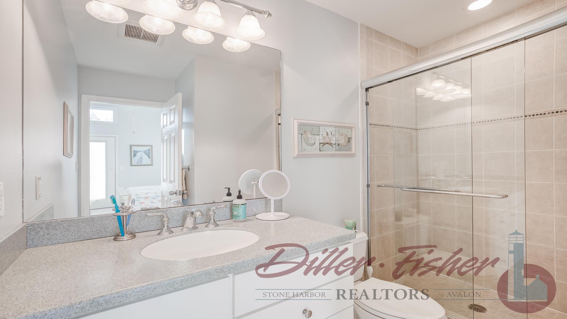 283 89th Street, Stone Harbor (Center)