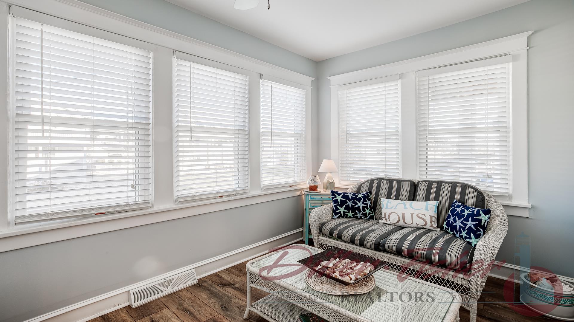 283 89th Street, Stone Harbor (Center)