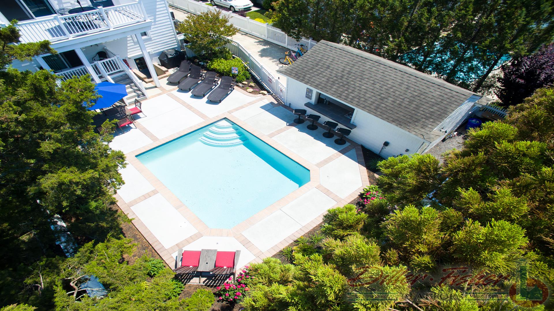 283 89th Street, Stone Harbor (Center)