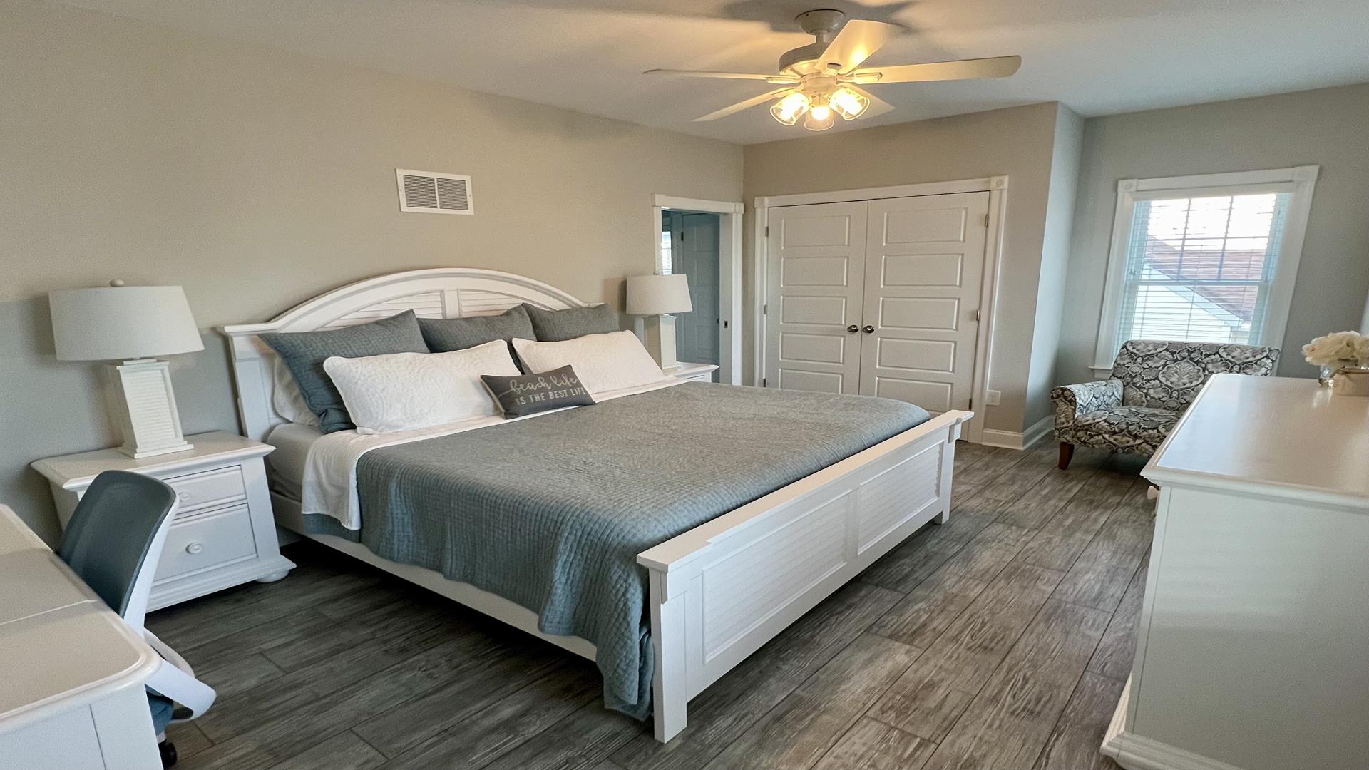 307 86th Street, Stone Harbor (Center)