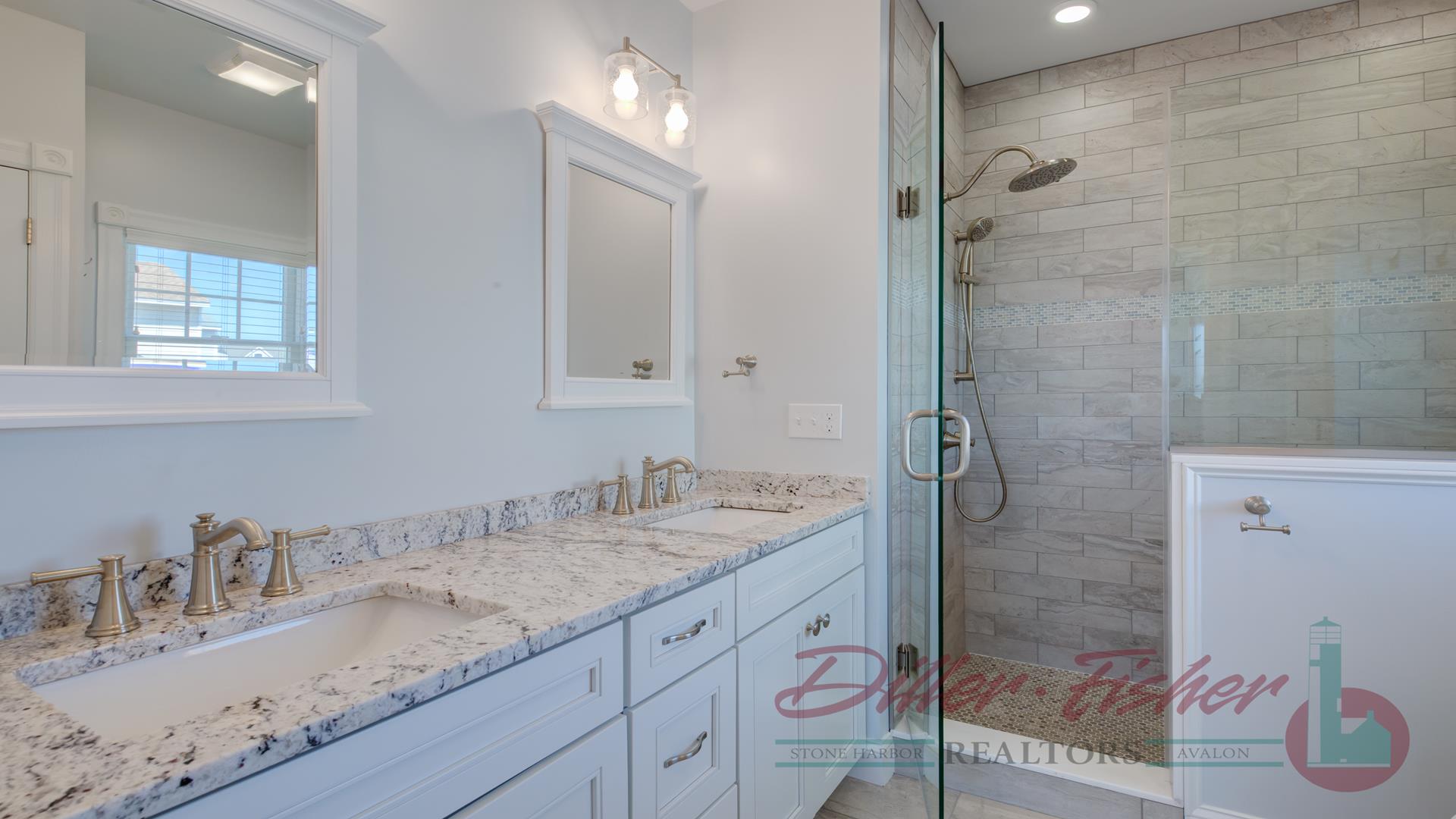 307 86th Street, Stone Harbor (Center)