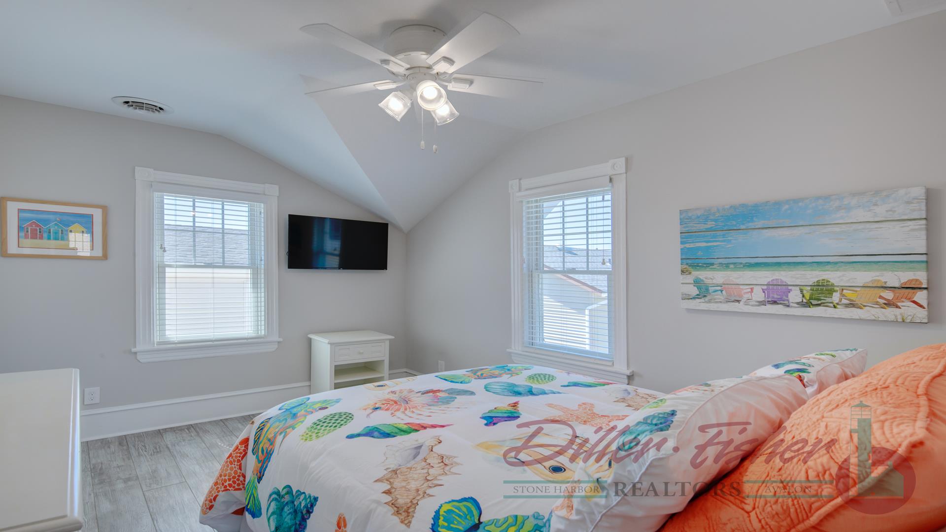 307 86th Street, Stone Harbor (Center)