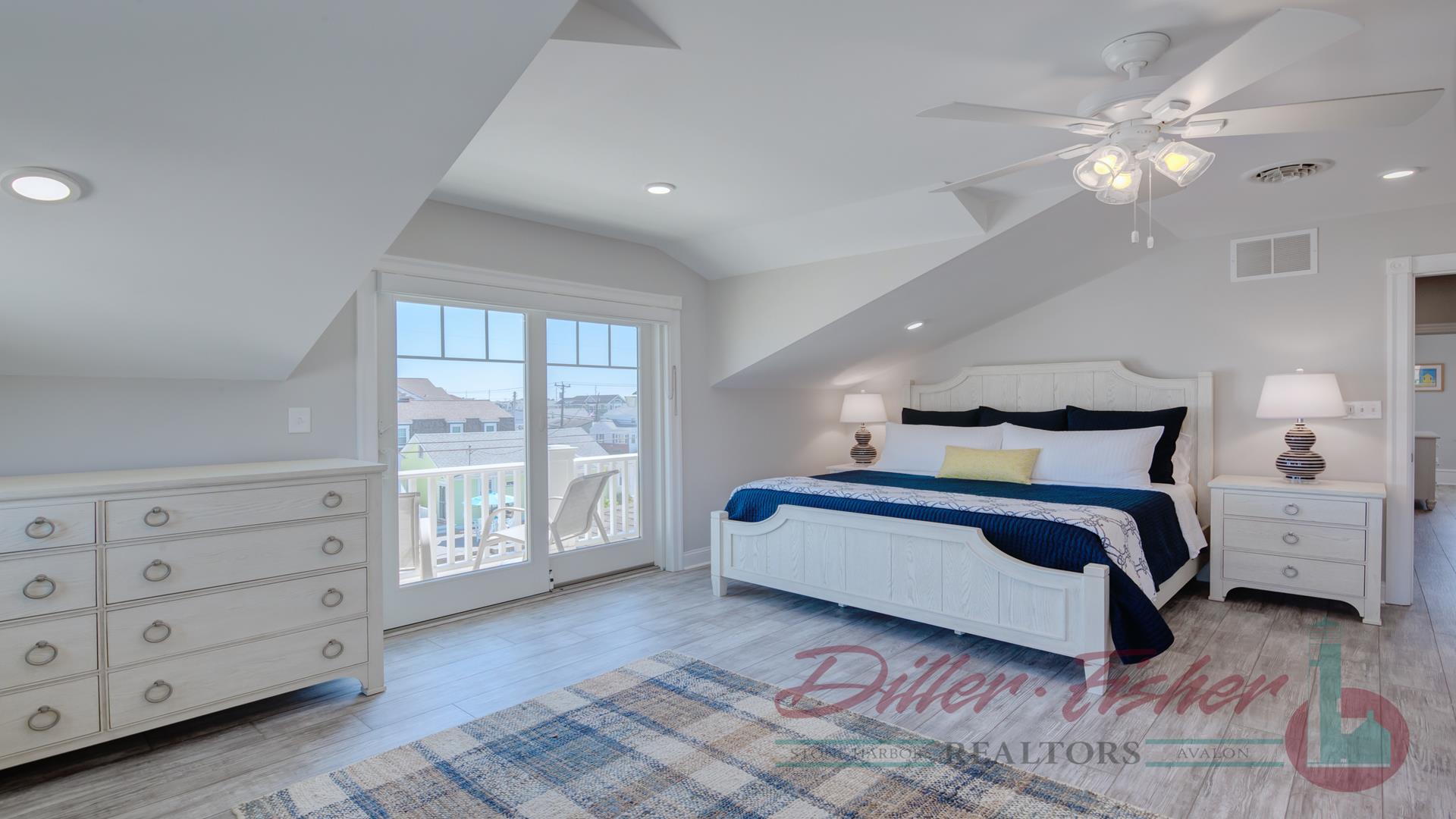 307 86th Street, Stone Harbor (Center)