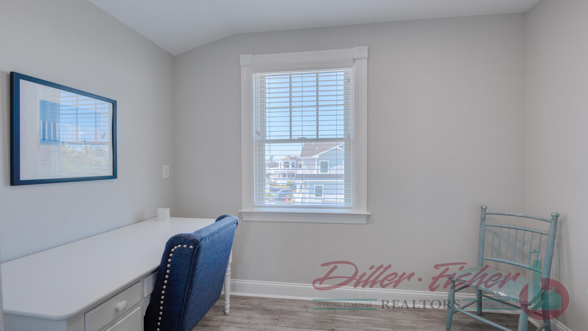 307 86th Street, Stone Harbor (Center)