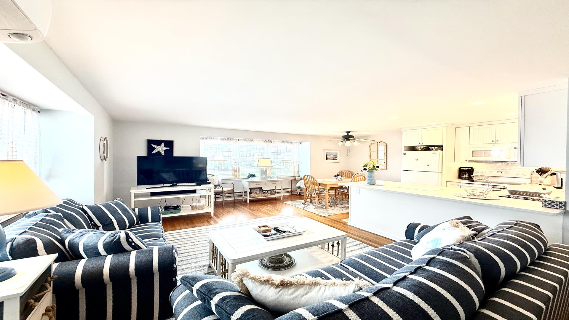 384 94th Street, Stone Harbor (Mid-Island)