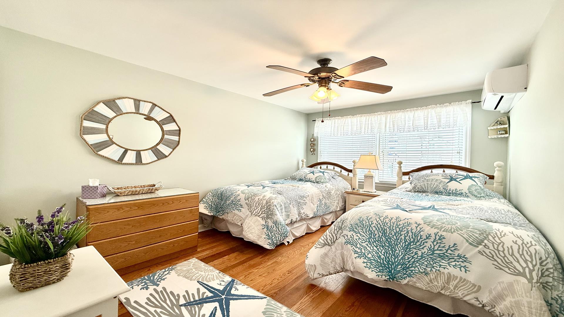 384 94th Street, Stone Harbor (Mid-Island)