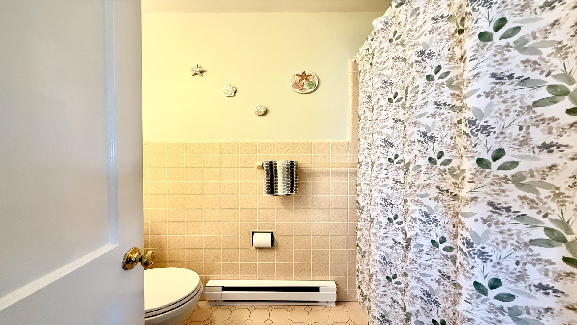 384 94th Street, Stone Harbor (Mid-Island)