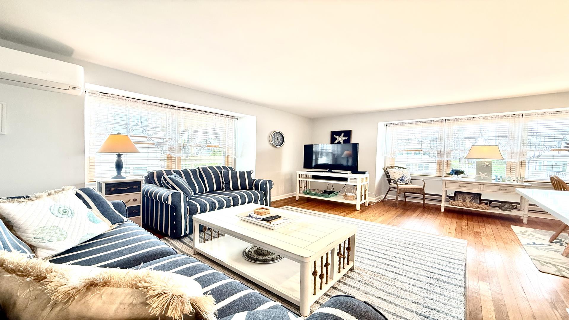 384 94th Street, Stone Harbor (Mid-Island)