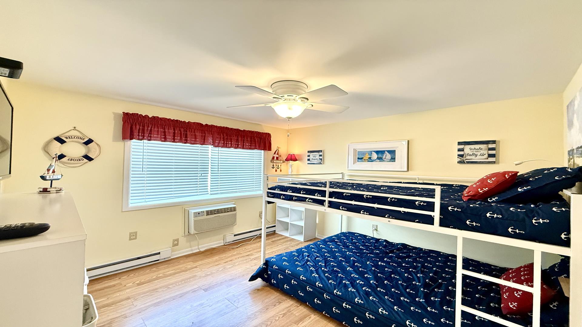 151 95th St, Stone Harbor (Center)