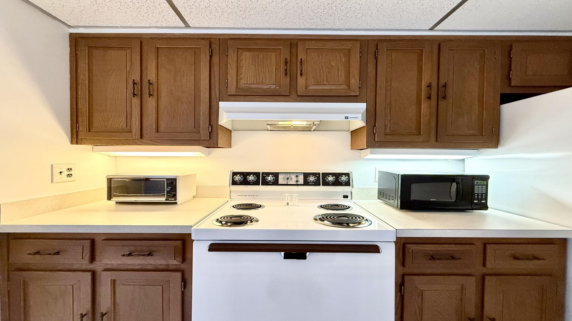 8001 Second Avenue, Stone Harbor (Mid-Island)