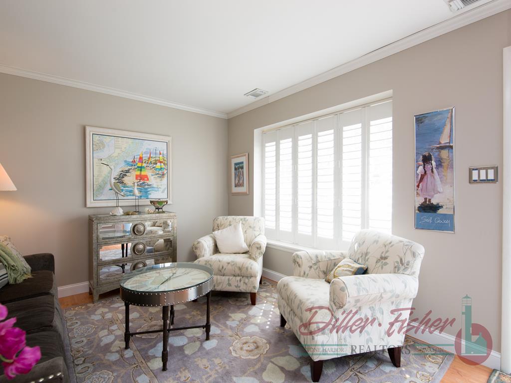 249 80th Street, avalon (Mid-Island)