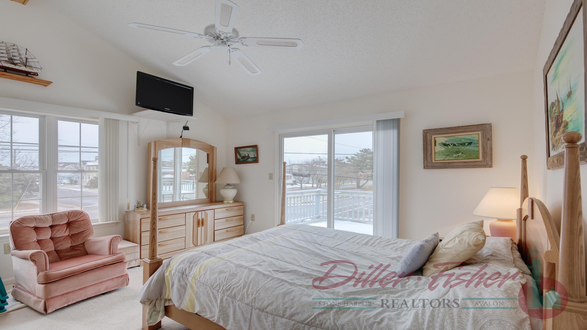 200 93rd Street, Stone Harbor (Mid-Island)