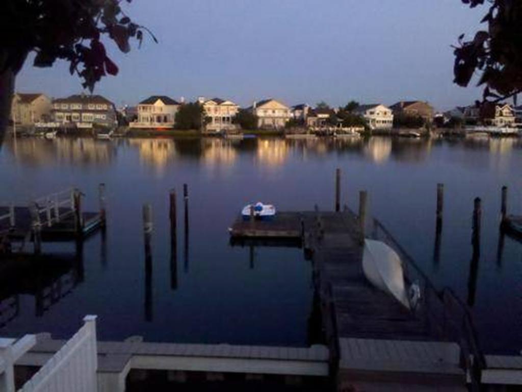 10711 Sunset Drive, Stone Harbor (Bay Front)