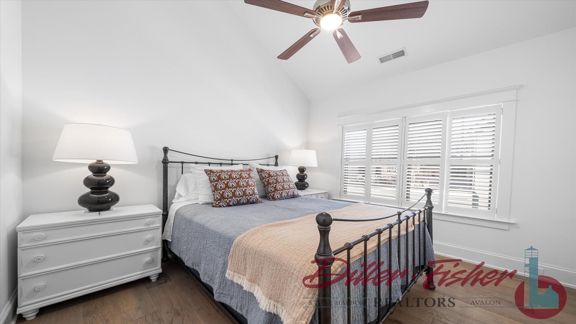 151 94th Street, Stone Harbor (Mid-Island)