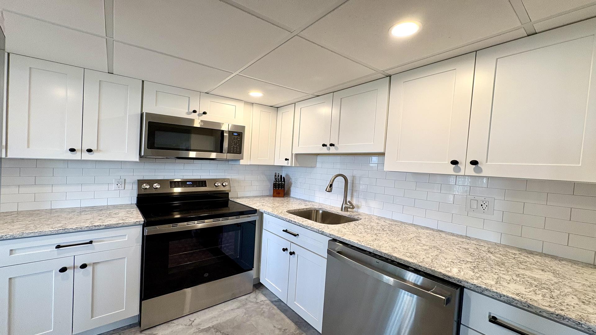 125 80th Street B2, Avalon (Beach Block)