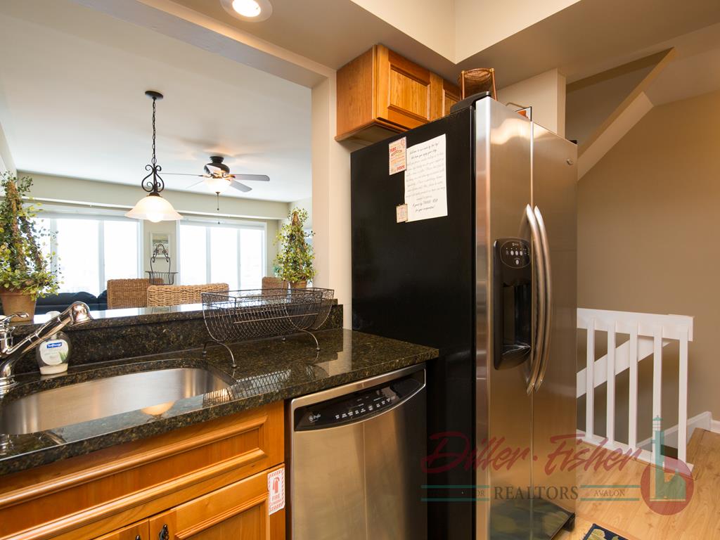 325 81st Street, Stone Harbor (Bay Front)