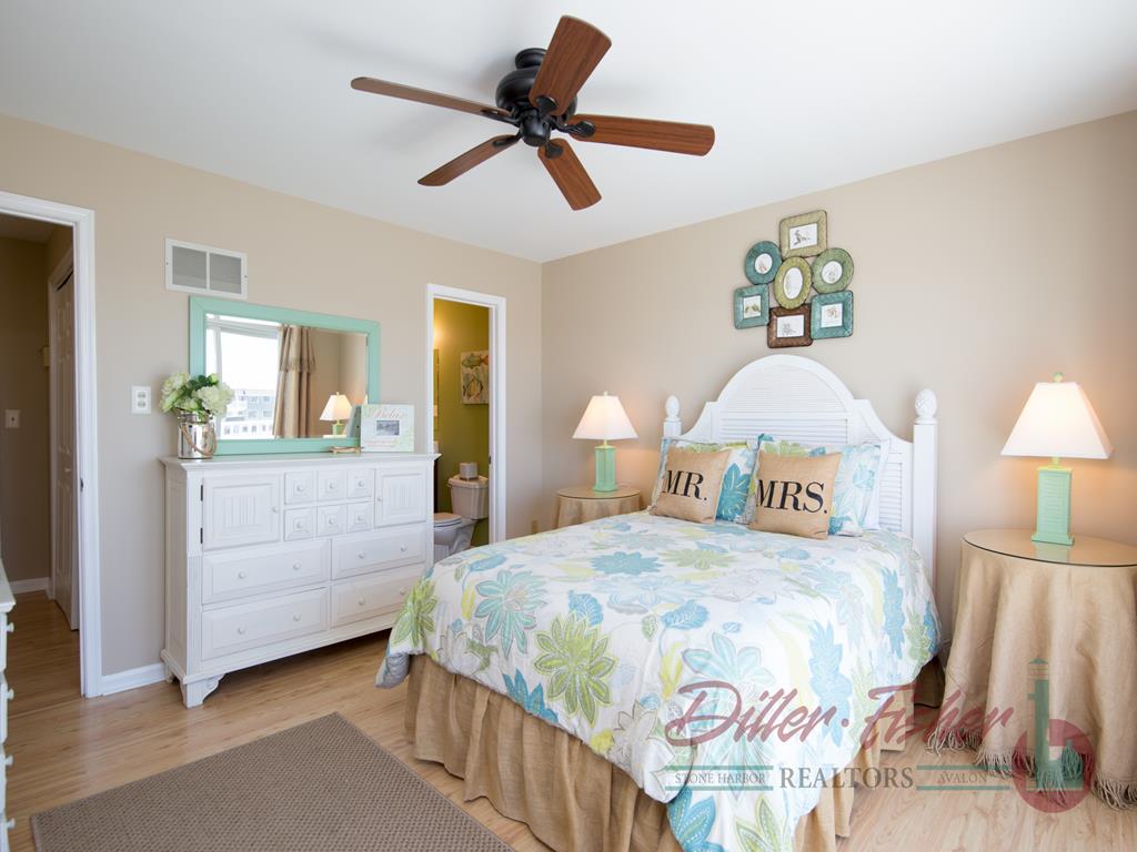 325 81st Street, Stone Harbor (Bay Front)