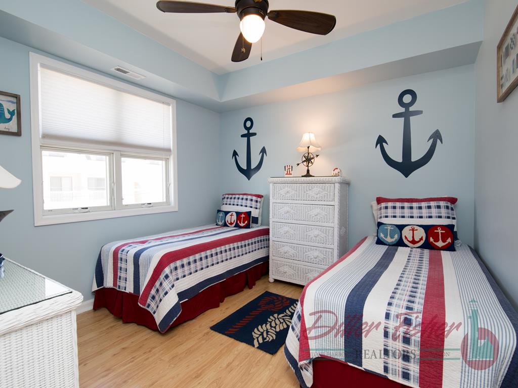 325 81st Street, Stone Harbor (Bay Front)