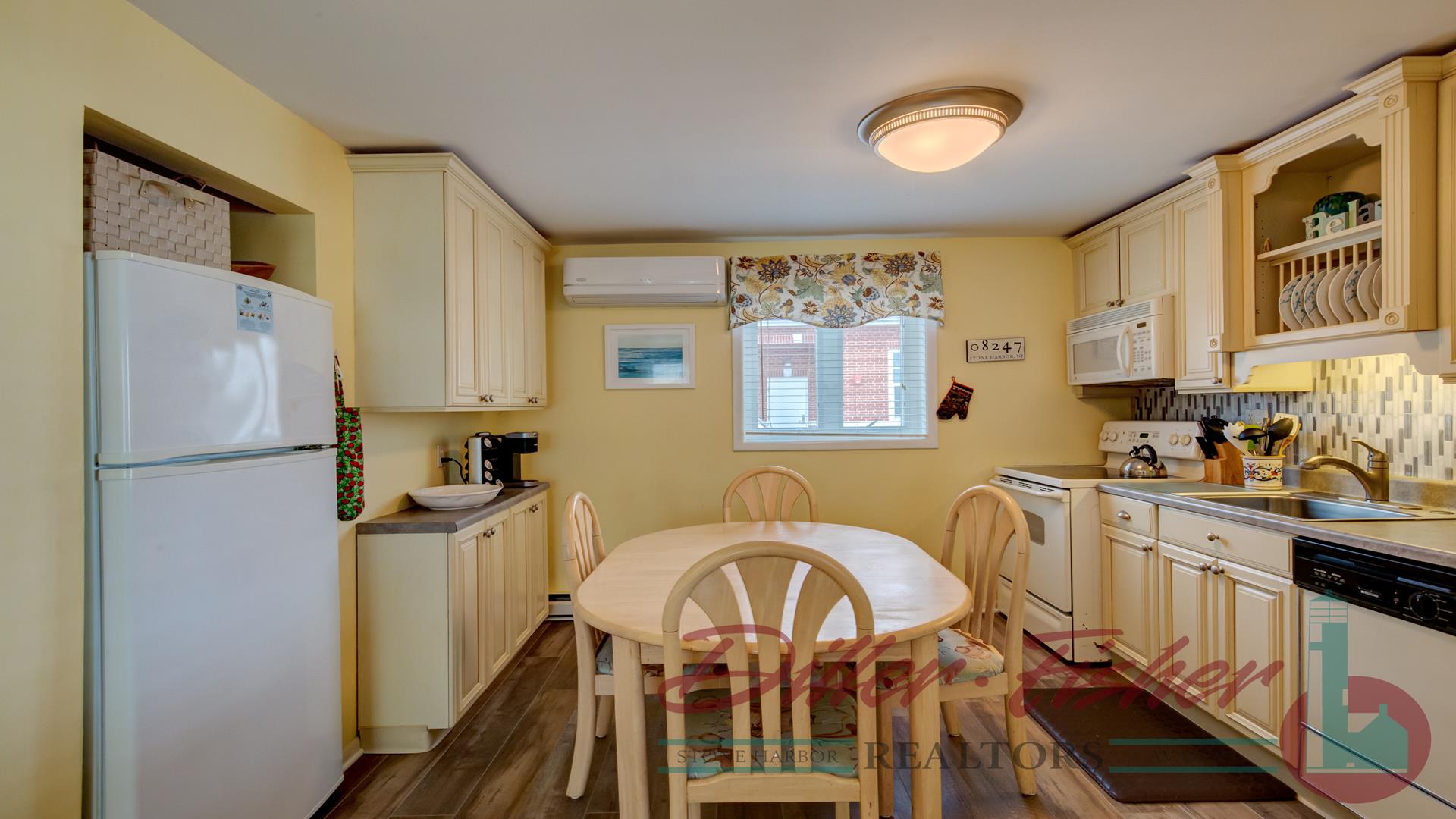 151 95th Street, Stone Harbor (Mid-Island)