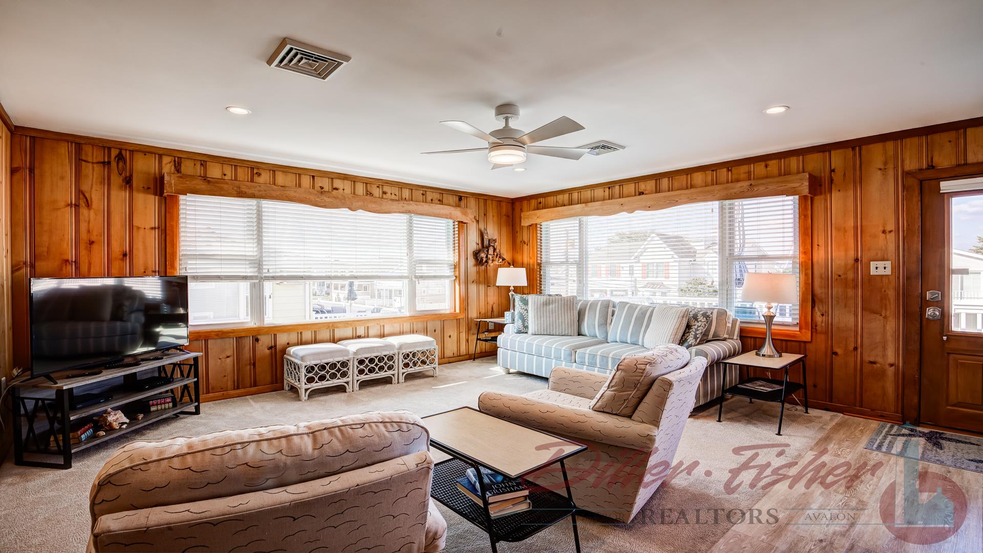 255 89th Street, Stone Harbor (Mid-Island) - Picture 3