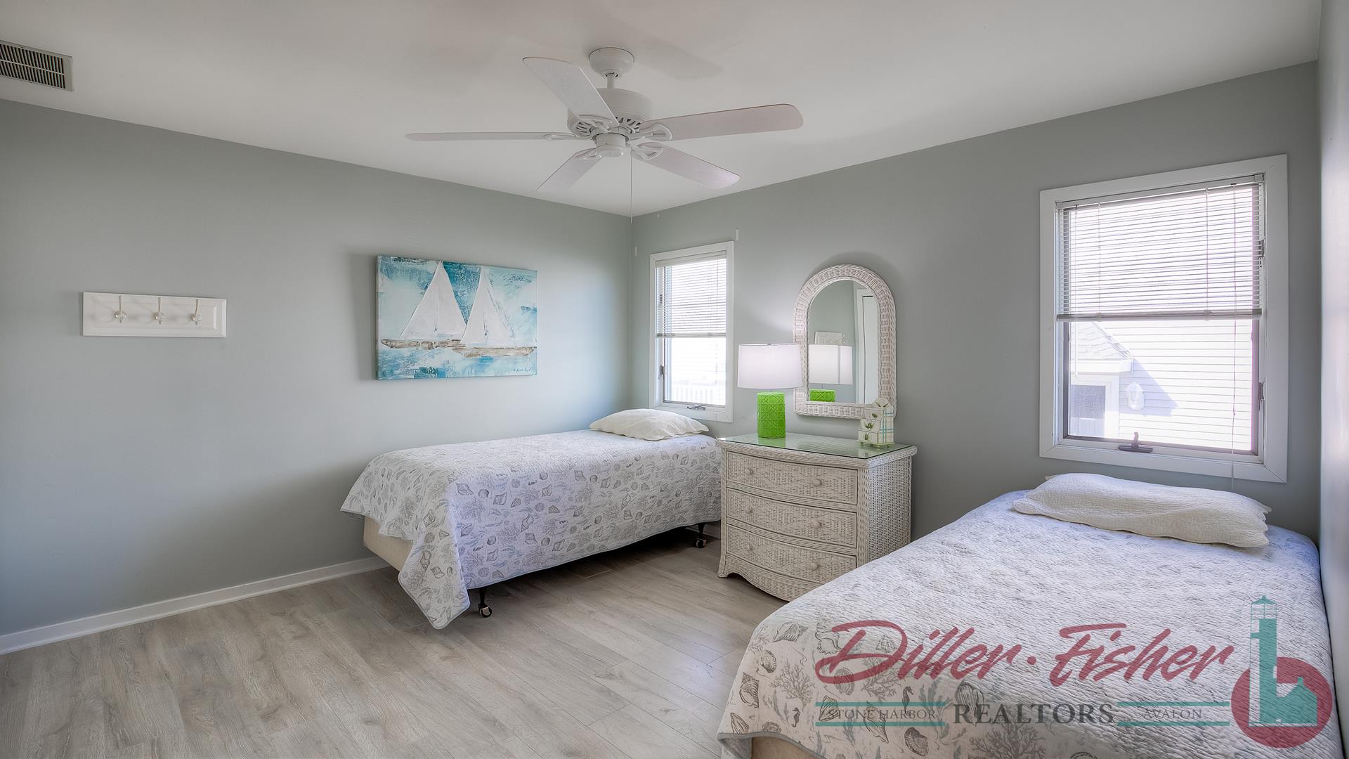 271 82nd Street, Stone Harbor (Mid-Island)