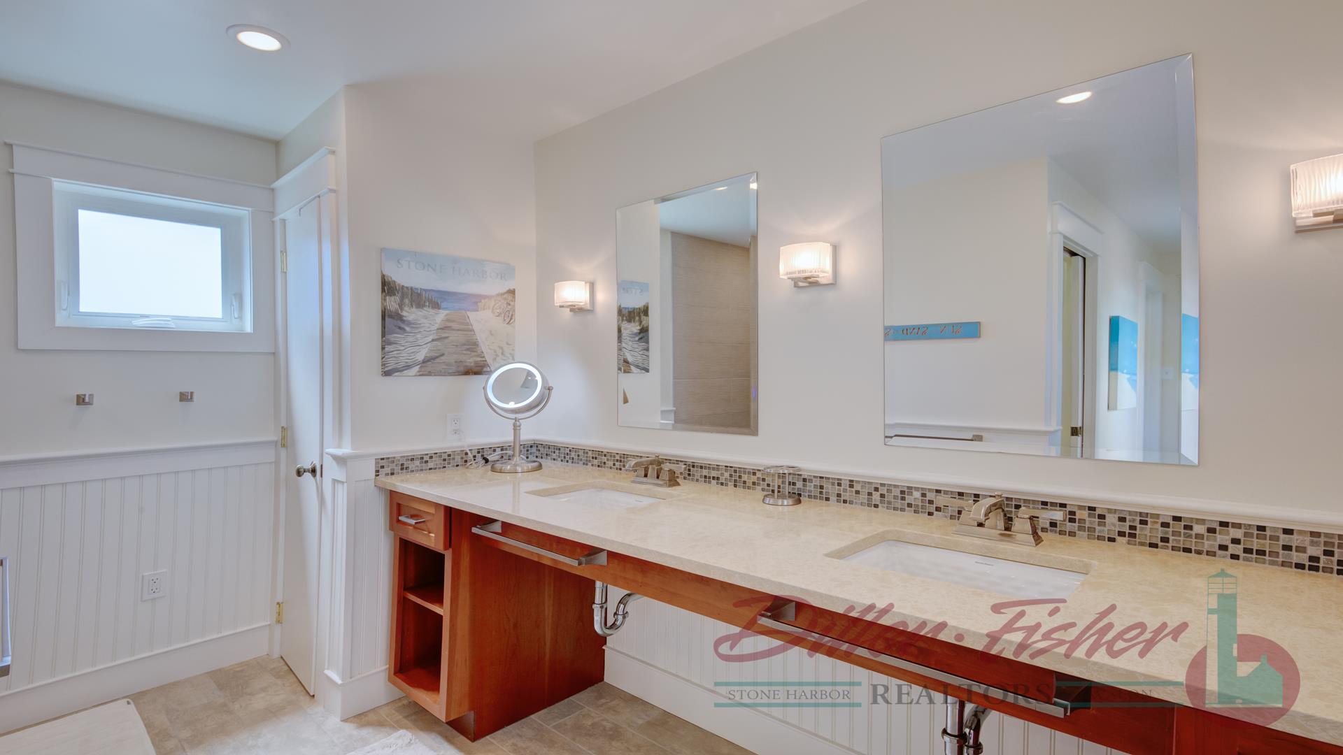 255 89th Street, Stone Harbor (Mid-Island)