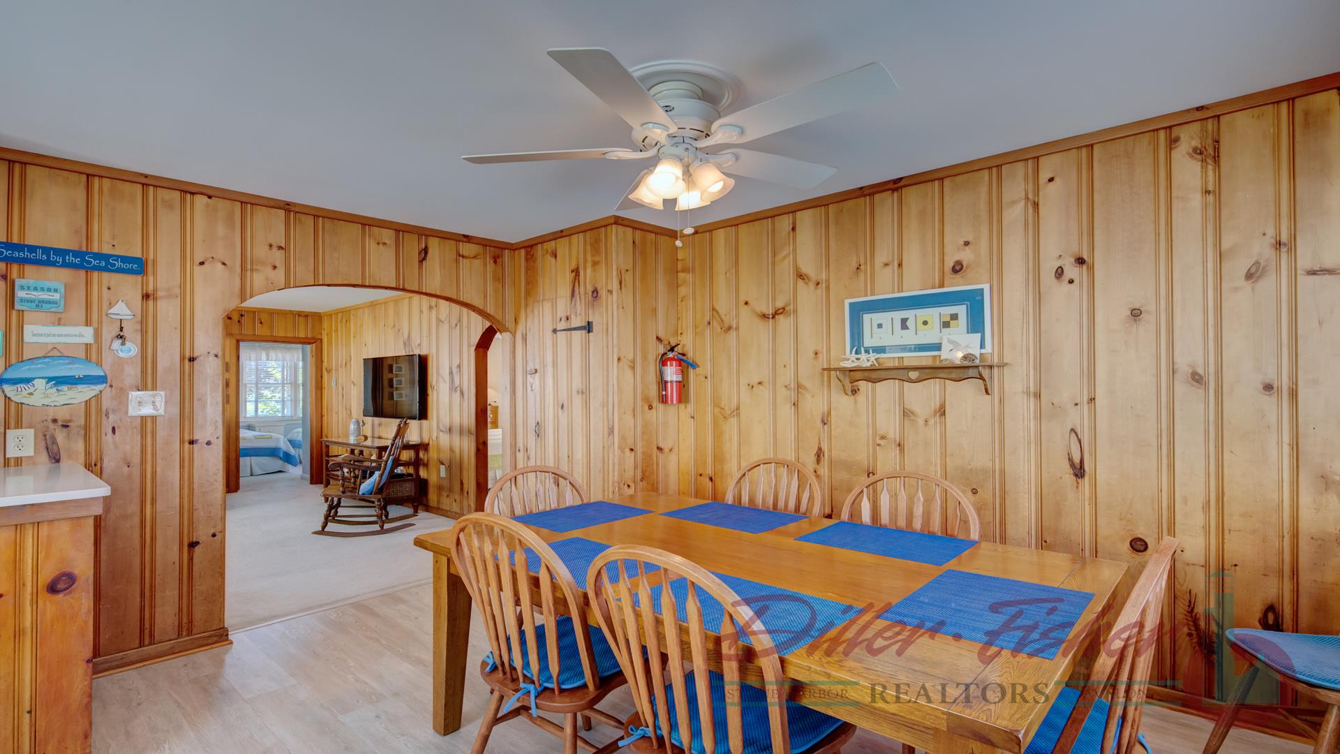255 89th Street, Stone Harbor (Mid-Island)