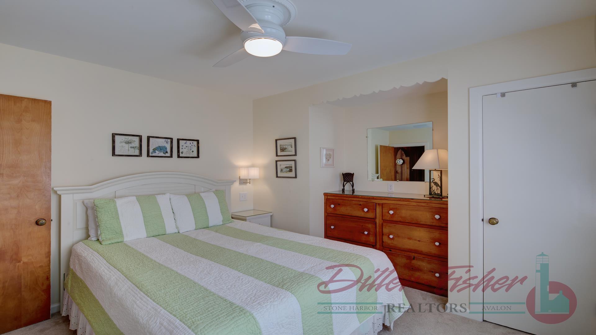255 89th Street, Stone Harbor (Mid-Island)