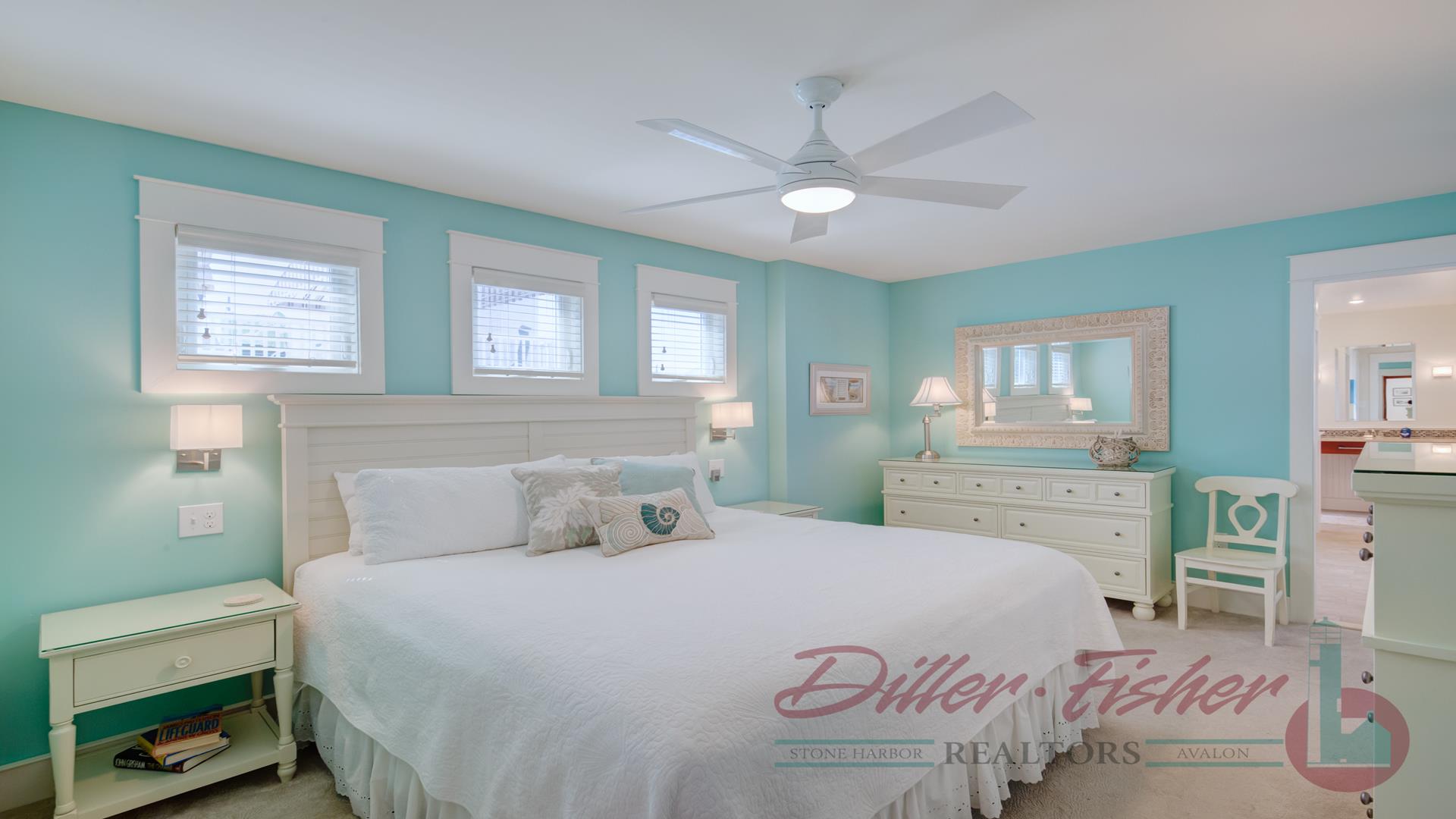 255 89th Street, Stone Harbor (Mid-Island)