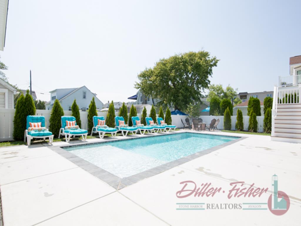 241 107th Street, Stone Harbor (Mid-Island) - Picture 2