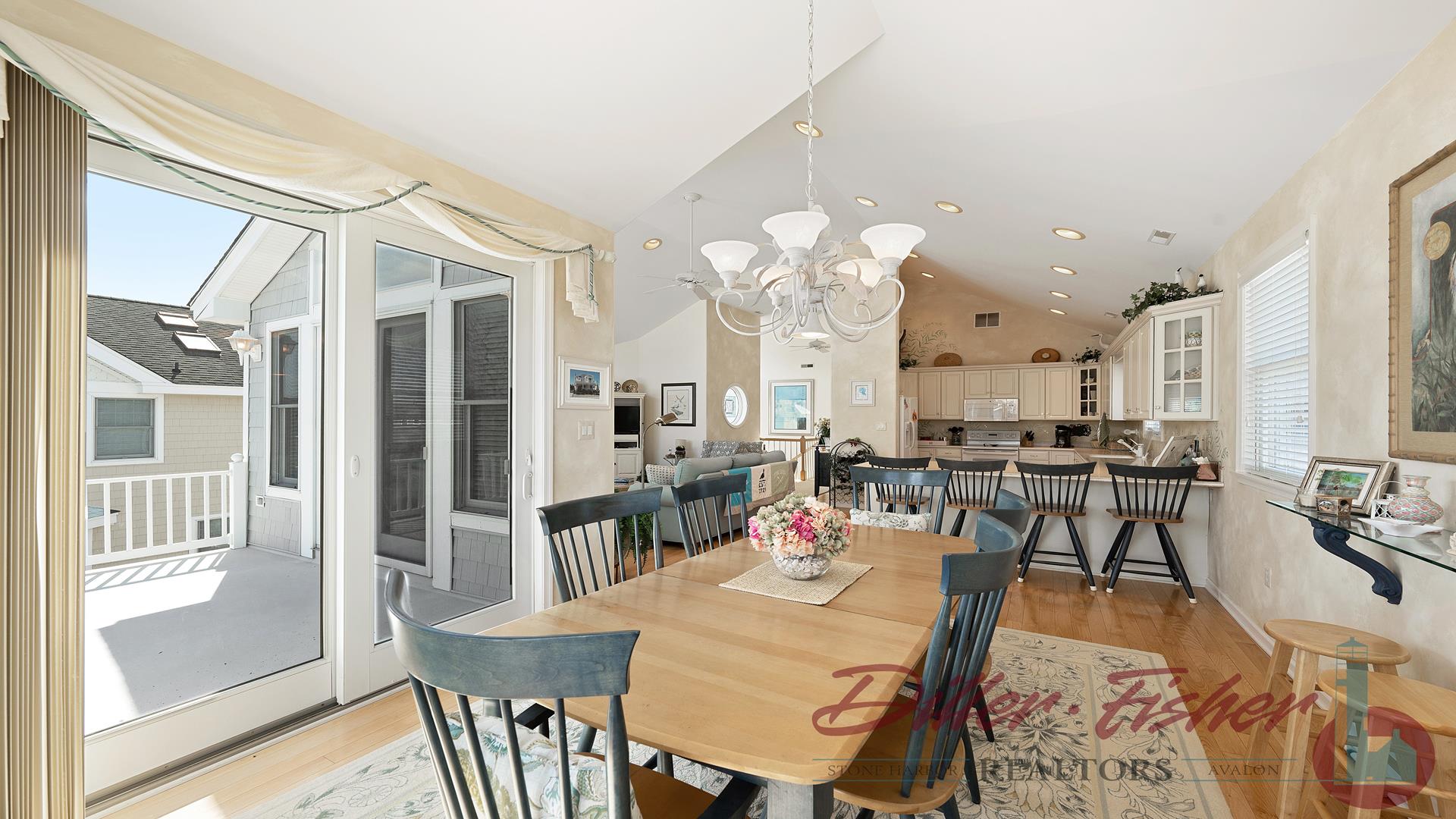 123 90TH STREET, STONE HARBOR (Center)