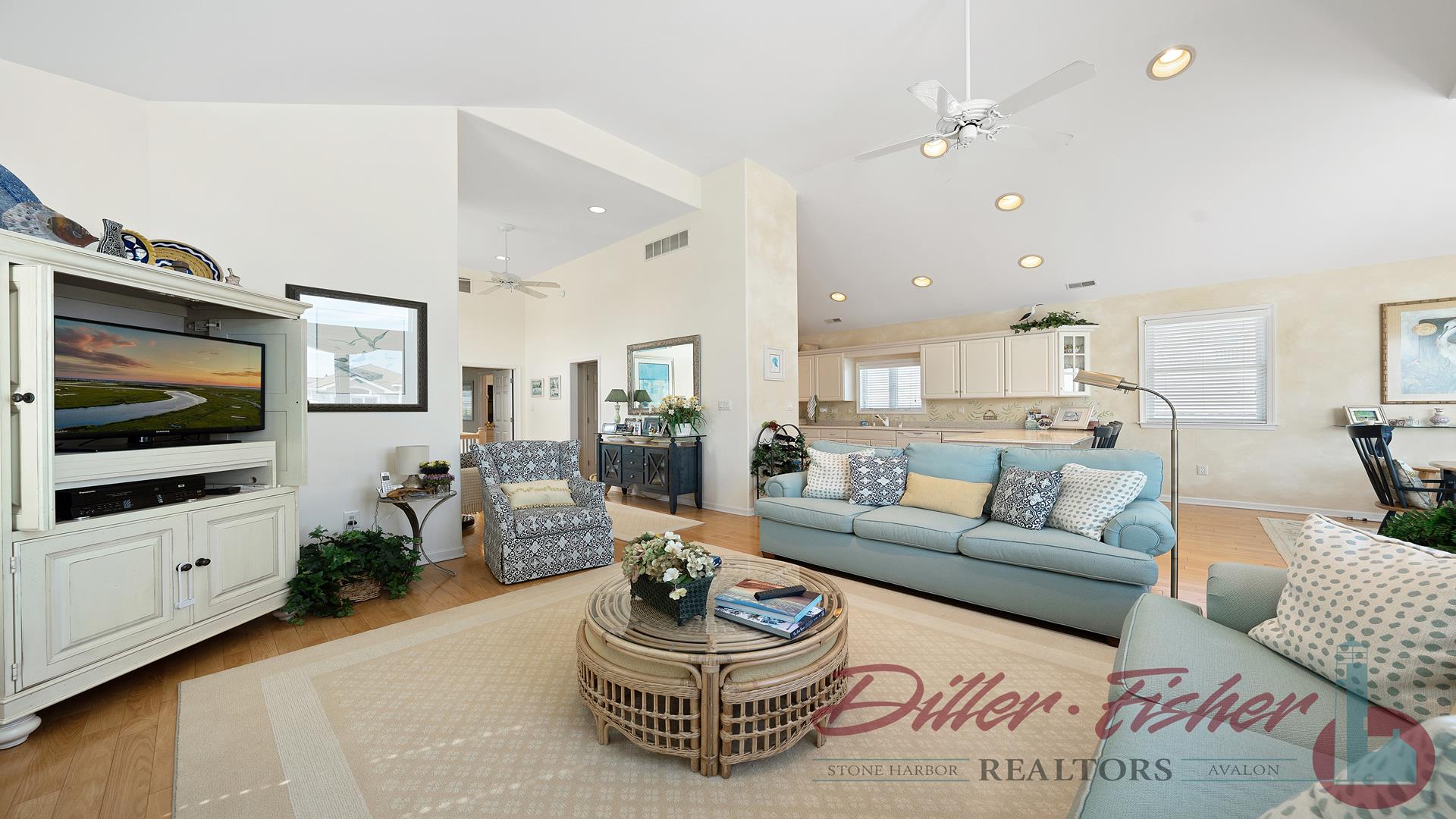 123 90TH STREET, STONE HARBOR (Center)