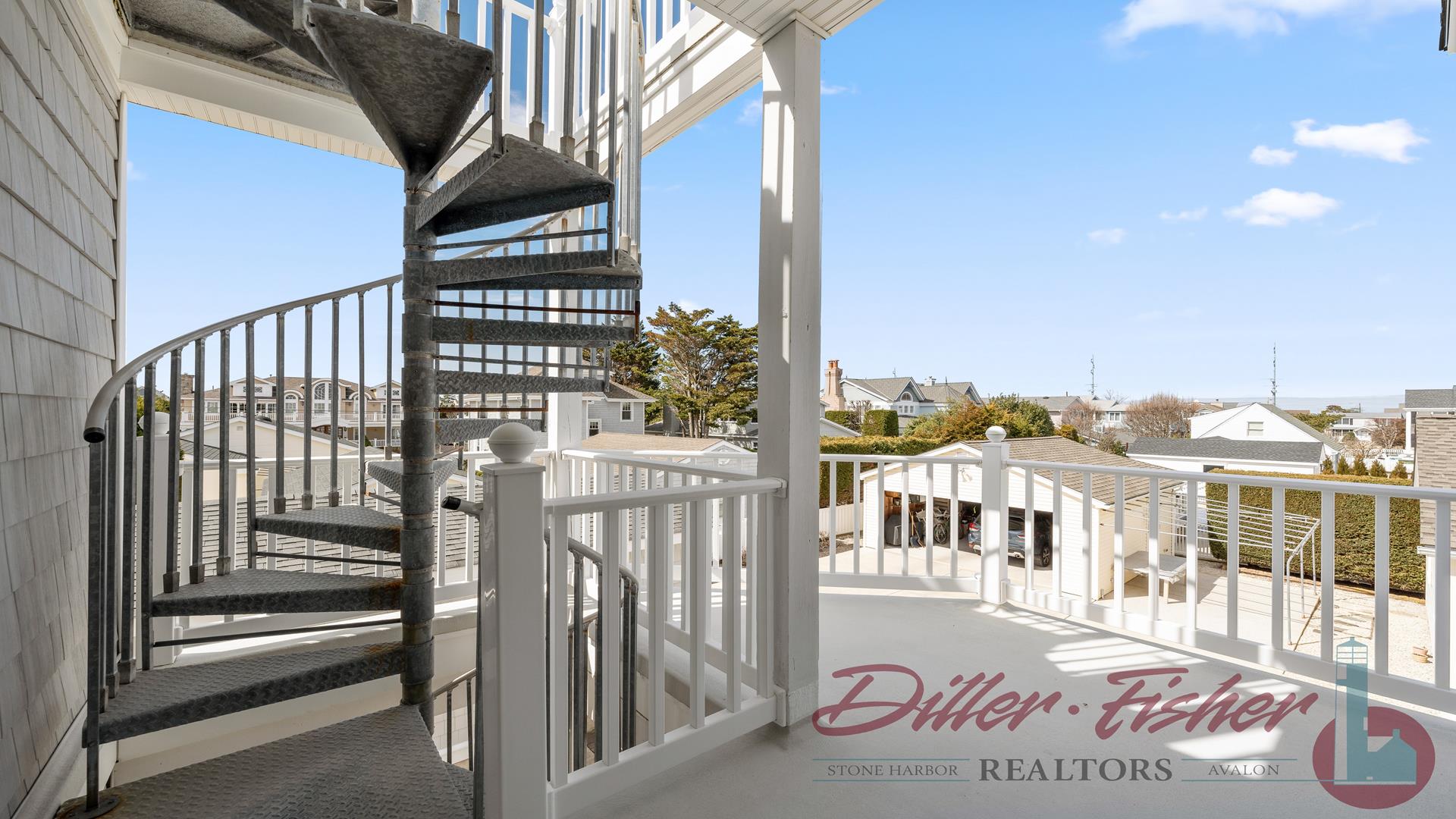 123 90TH STREET, STONE HARBOR (Center)