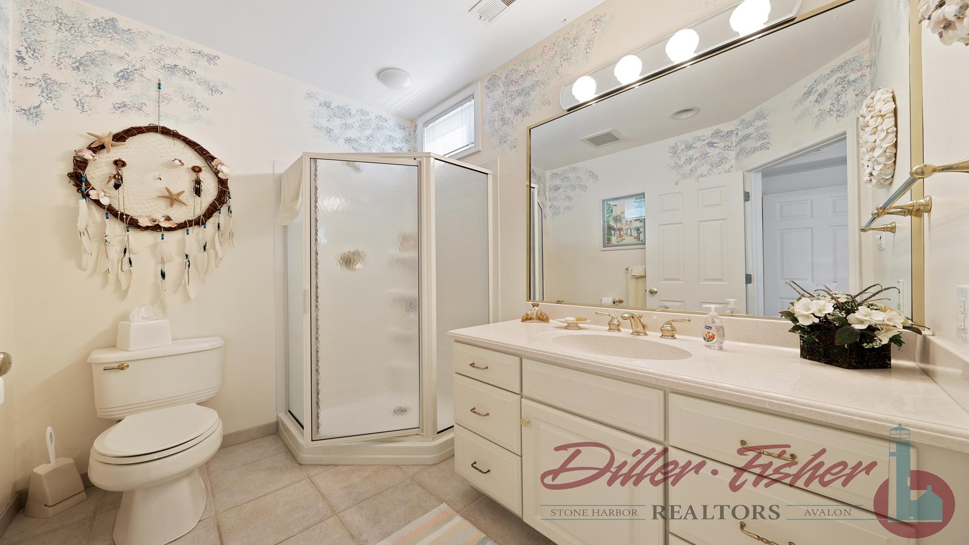 123 90TH STREET, STONE HARBOR (Center)