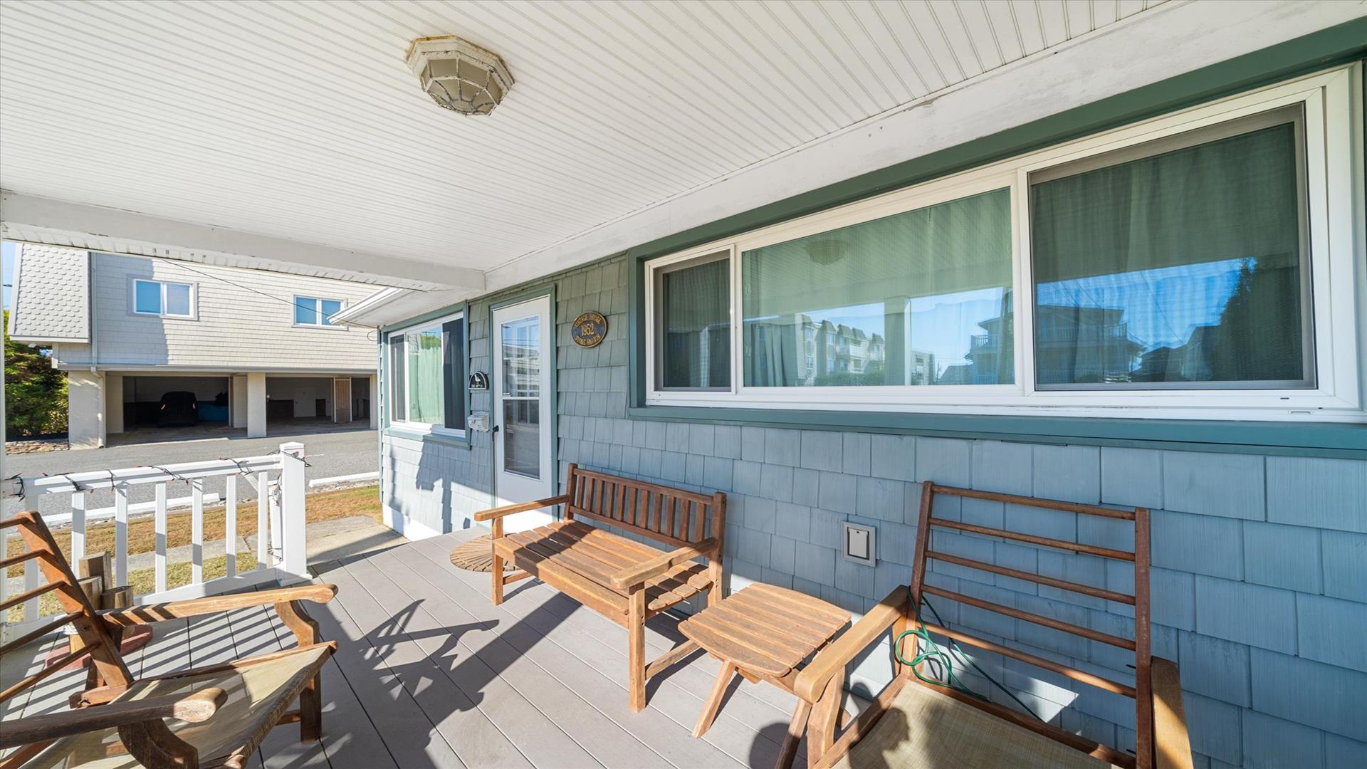 248 108th Street, Stone Harbor (Mid-Island) - Picture 2