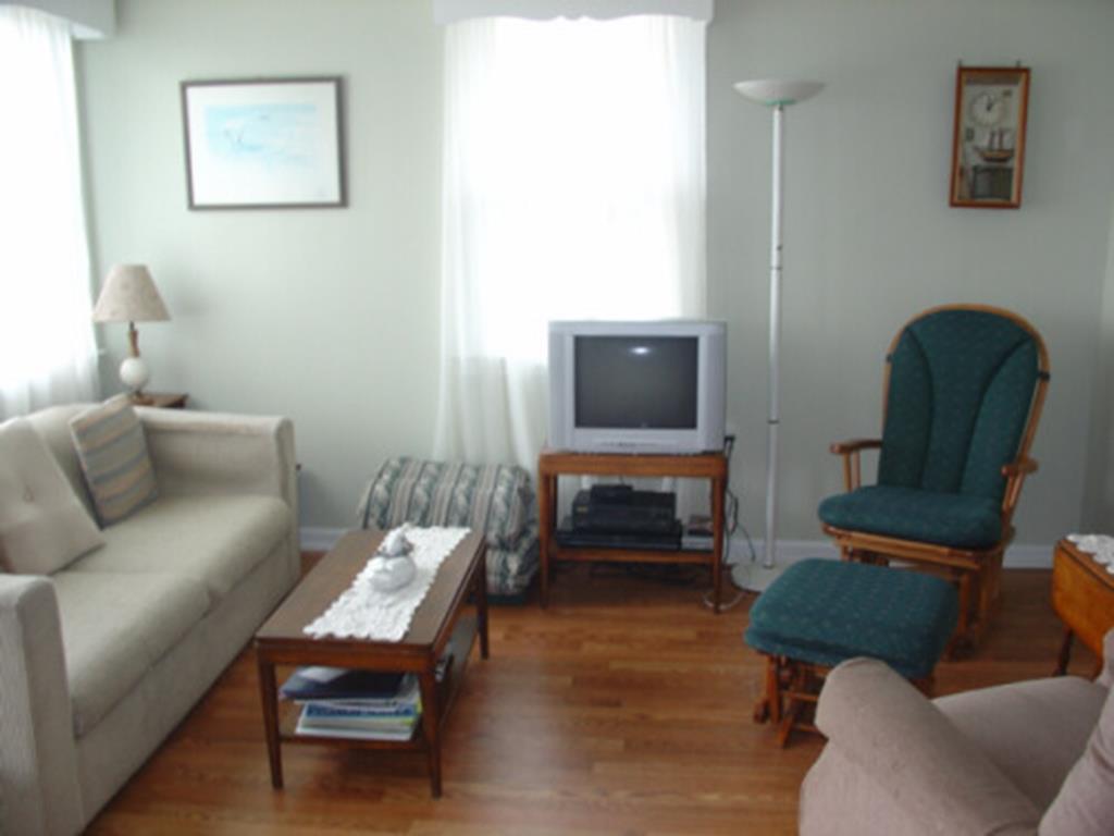 248 108th Street, Stone Harbor (Mid-Island) - Picture 4