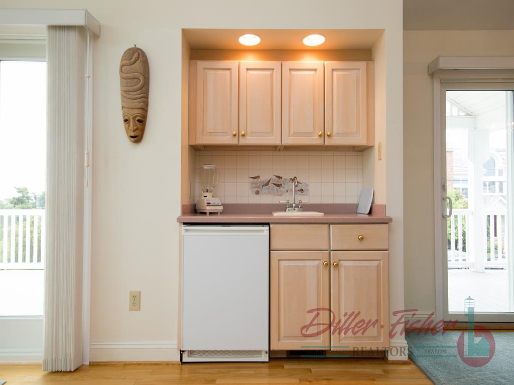 77 38th Street, Avalon (Beach Front)